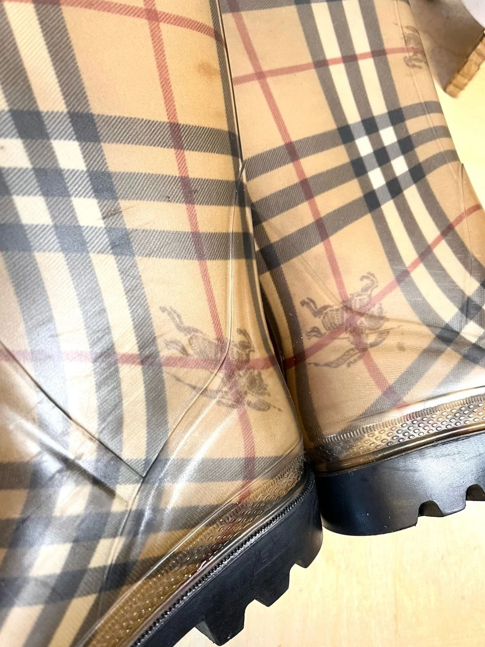 Burberry Check Rain Boots Size 37 / US 7 Waterproof